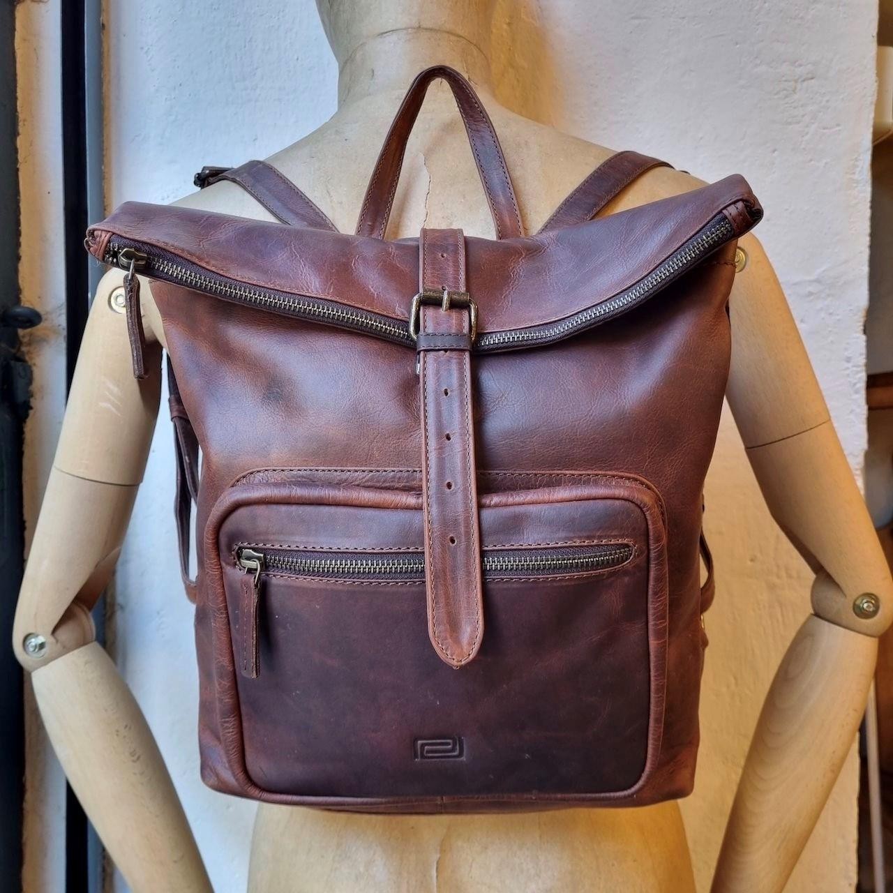 MOCHILA ENROLLABLE CUERO | CÁDIZ