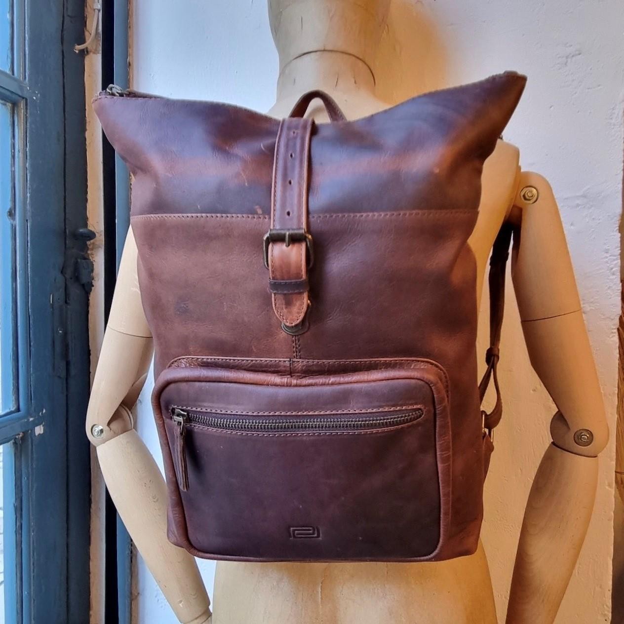 MOCHILA ENROLLABLE CUERO | CÁDIZ