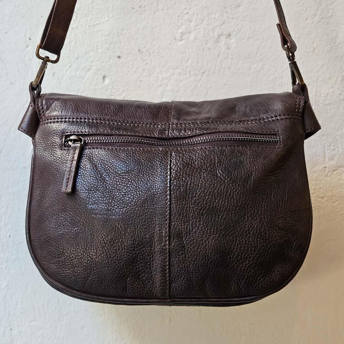BOLSO SOLAPA CUERO MARRON | CÁDIZ
