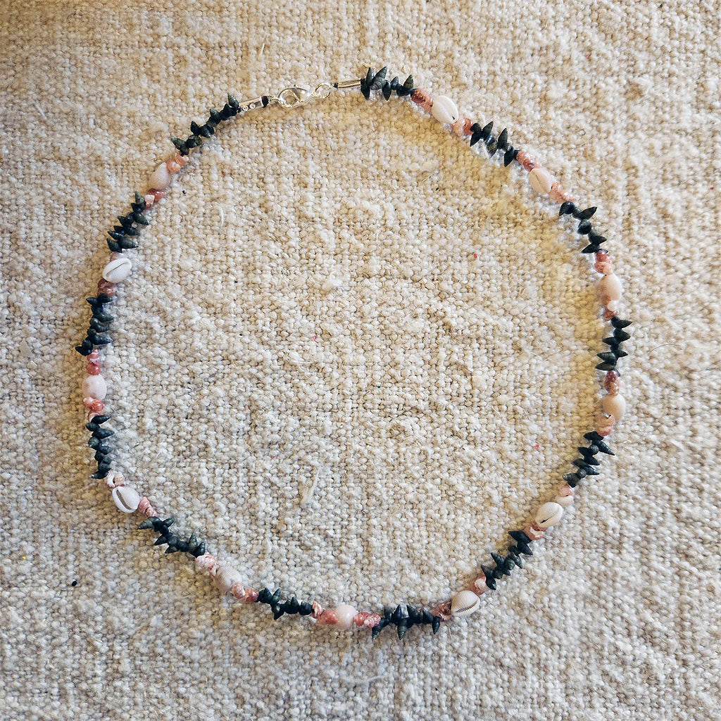 COLLAR GARGANTILLA SENCILLO CONCHITA | GALICIA