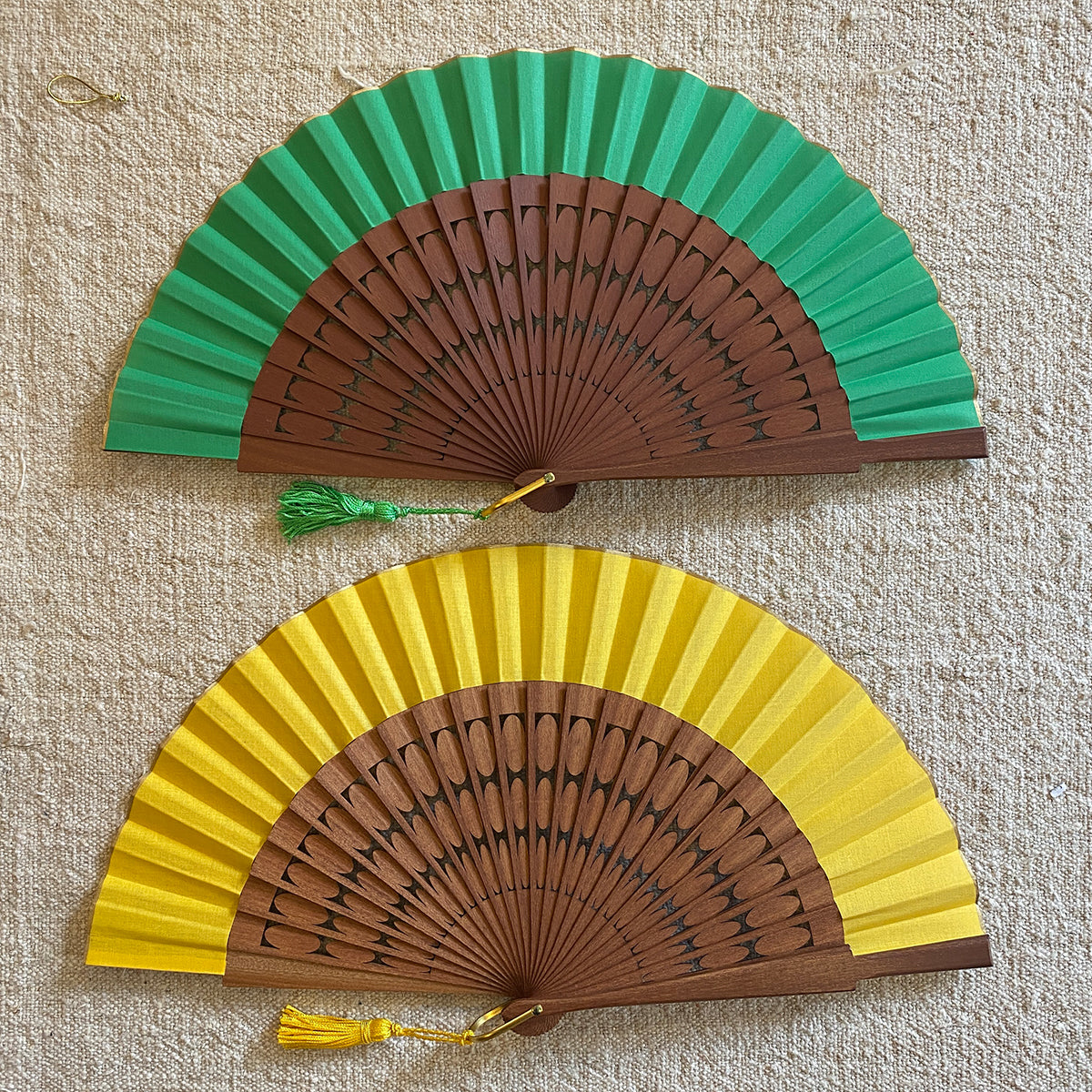 SIMPLE BLUE FAN | VALENCIA