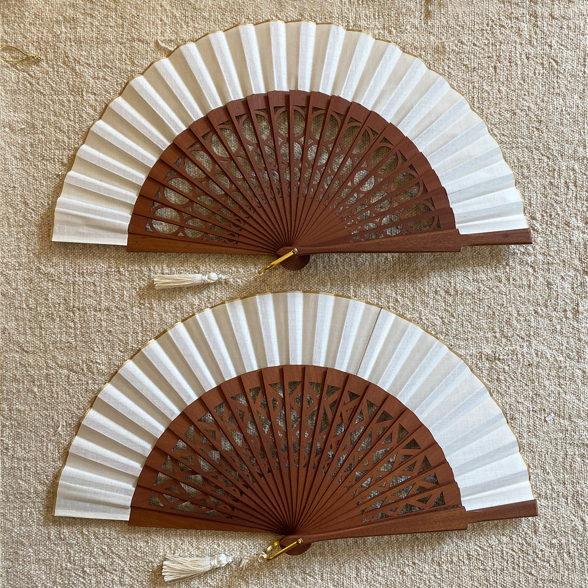 Garnet Die-Cut Fan | Valencia