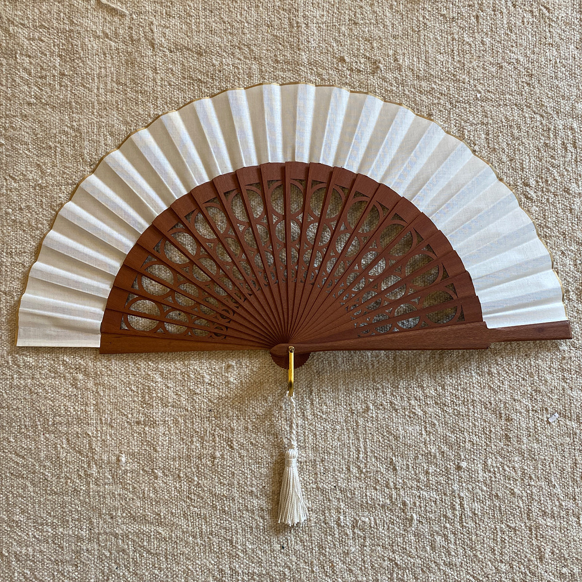 Garnet Die-Cut Fan | Valencia