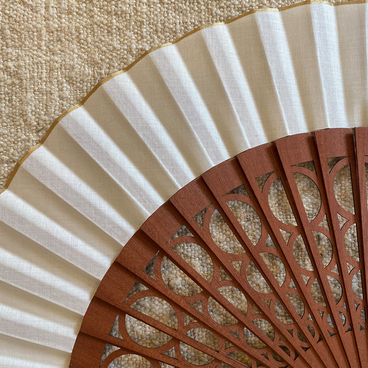 Garnet Die-Cut Fan | Valencia