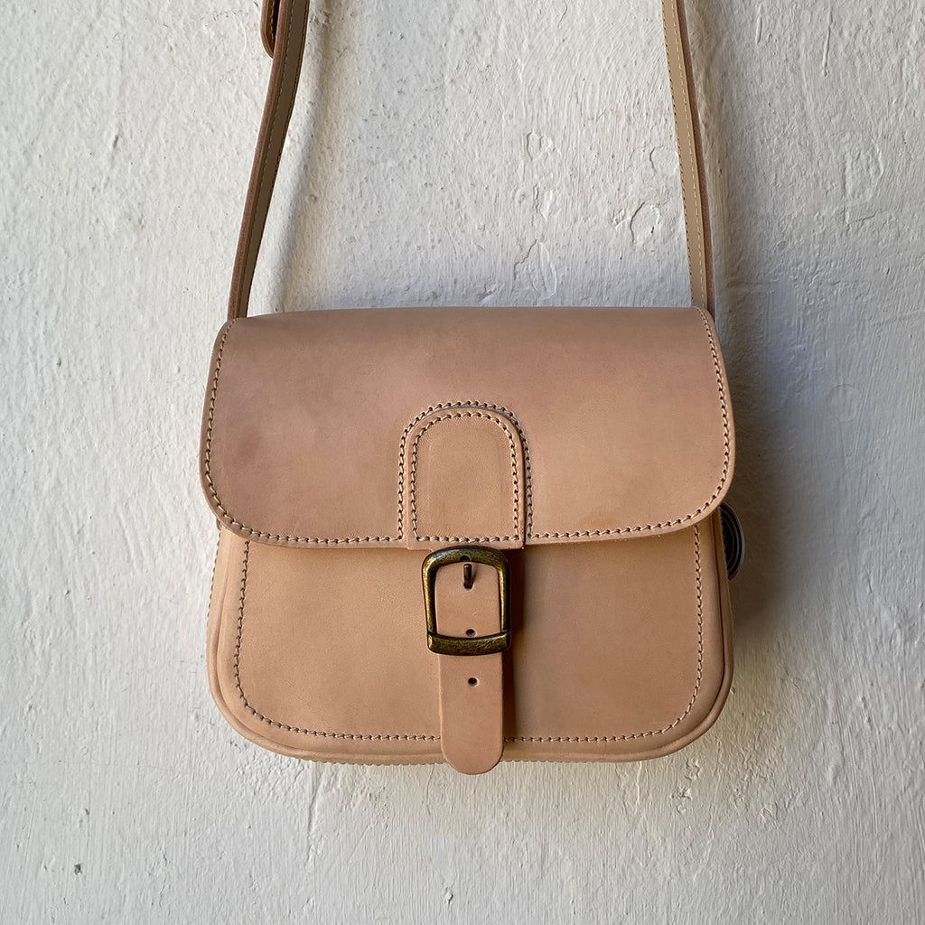NATURAL SQUARE SHOULDER BAG MOD SOLLER