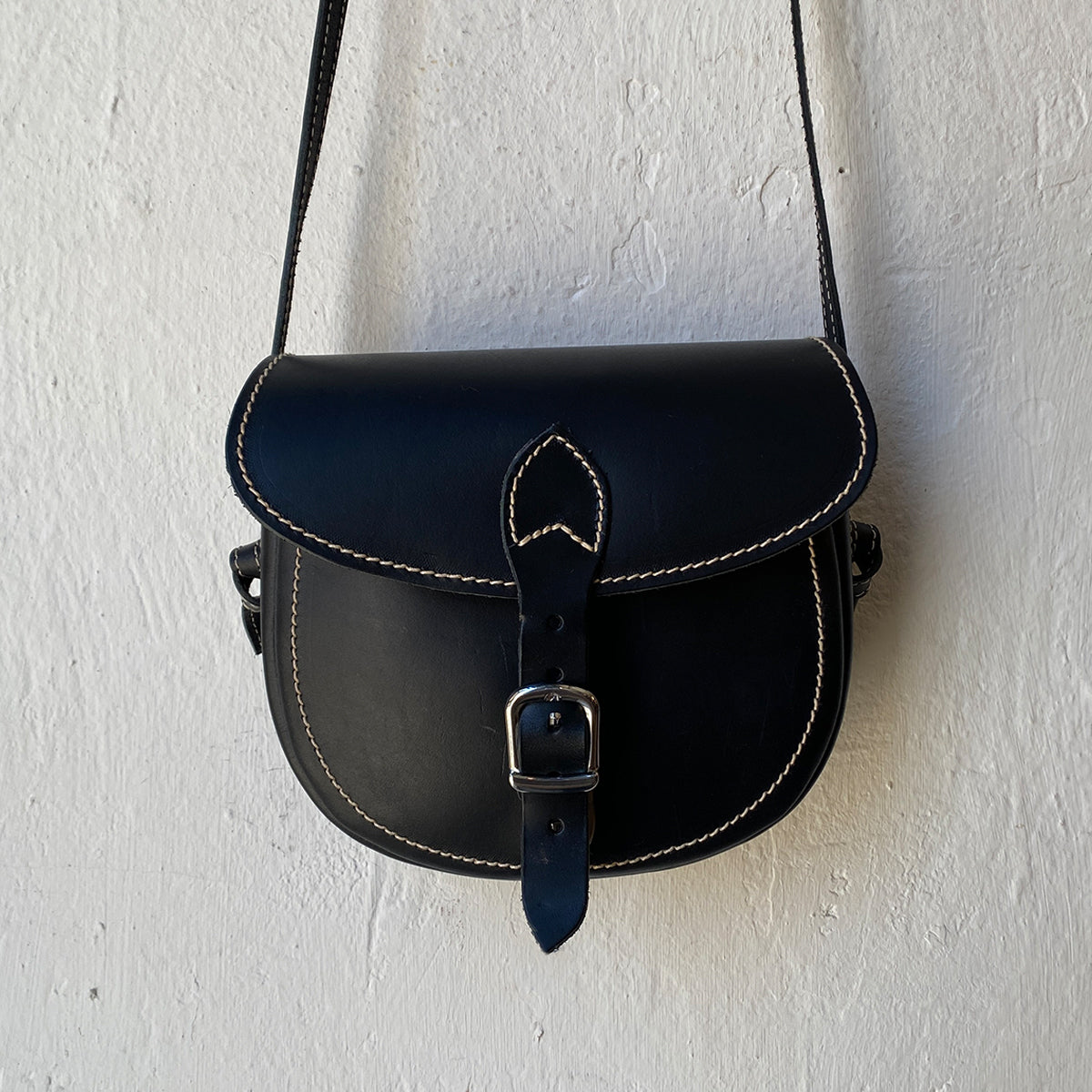 BLACK G SHOULDER BAG
