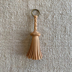 PORTE-CLÉS À FRANGES NATURELLES