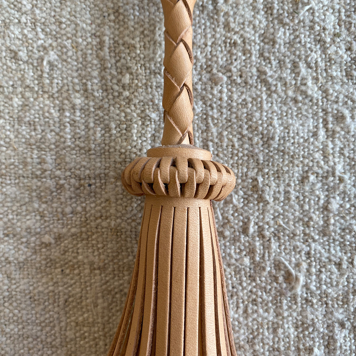 PORTE-CLÉS À FRANGES NATURELLES