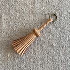 PORTE-CLÉS À FRANGES NATURELLES