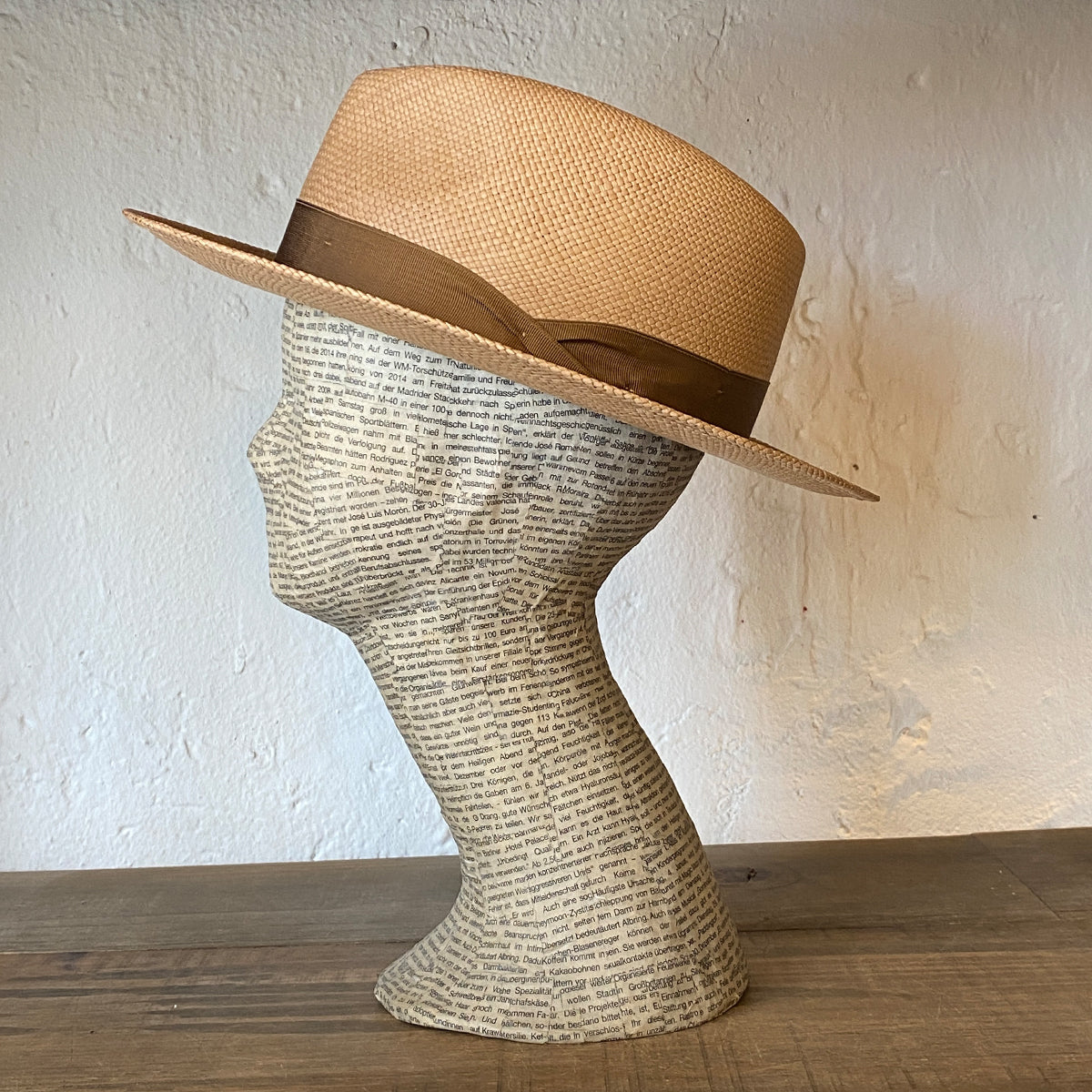 MOCHA HAT WITH 2 COLOR RIBBON V2025