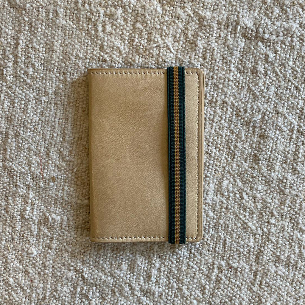 TARJETERO CREMA INTERIOR VERDE | VALENTÍN DEL BARRIO