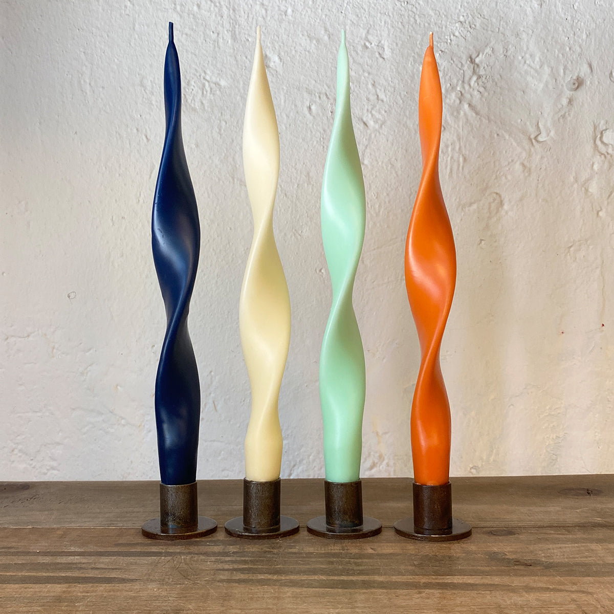 GREEN SPIRAL CANDLE (142M)
