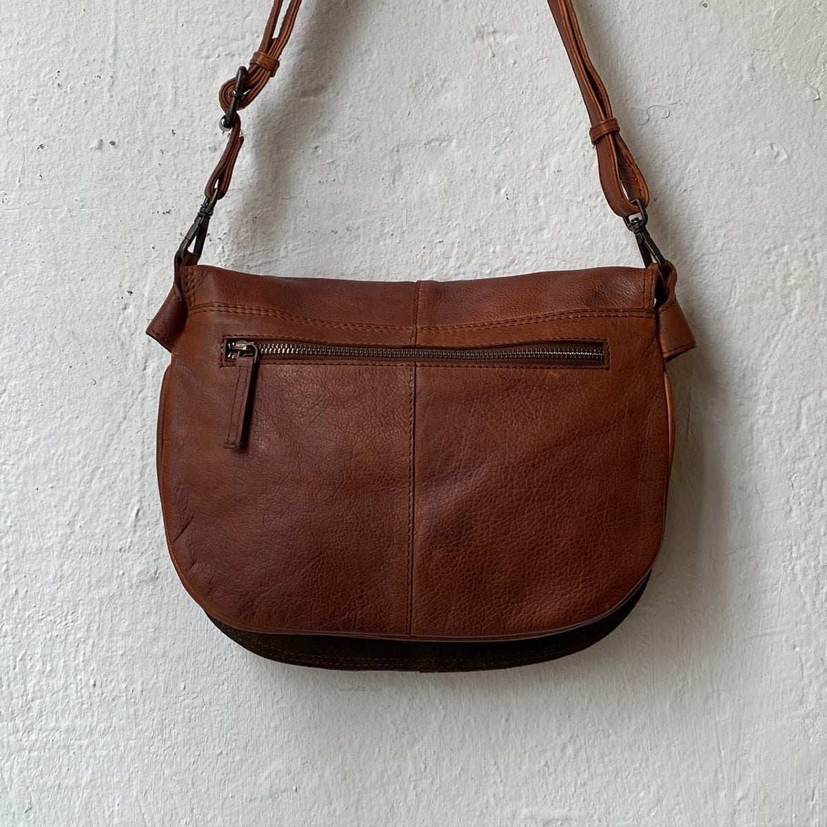 BOLSO SOLAPA CUERO | CÁDIZ