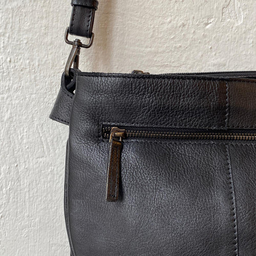 BOLSO SOLAPA NEGRO | CÁDIZ