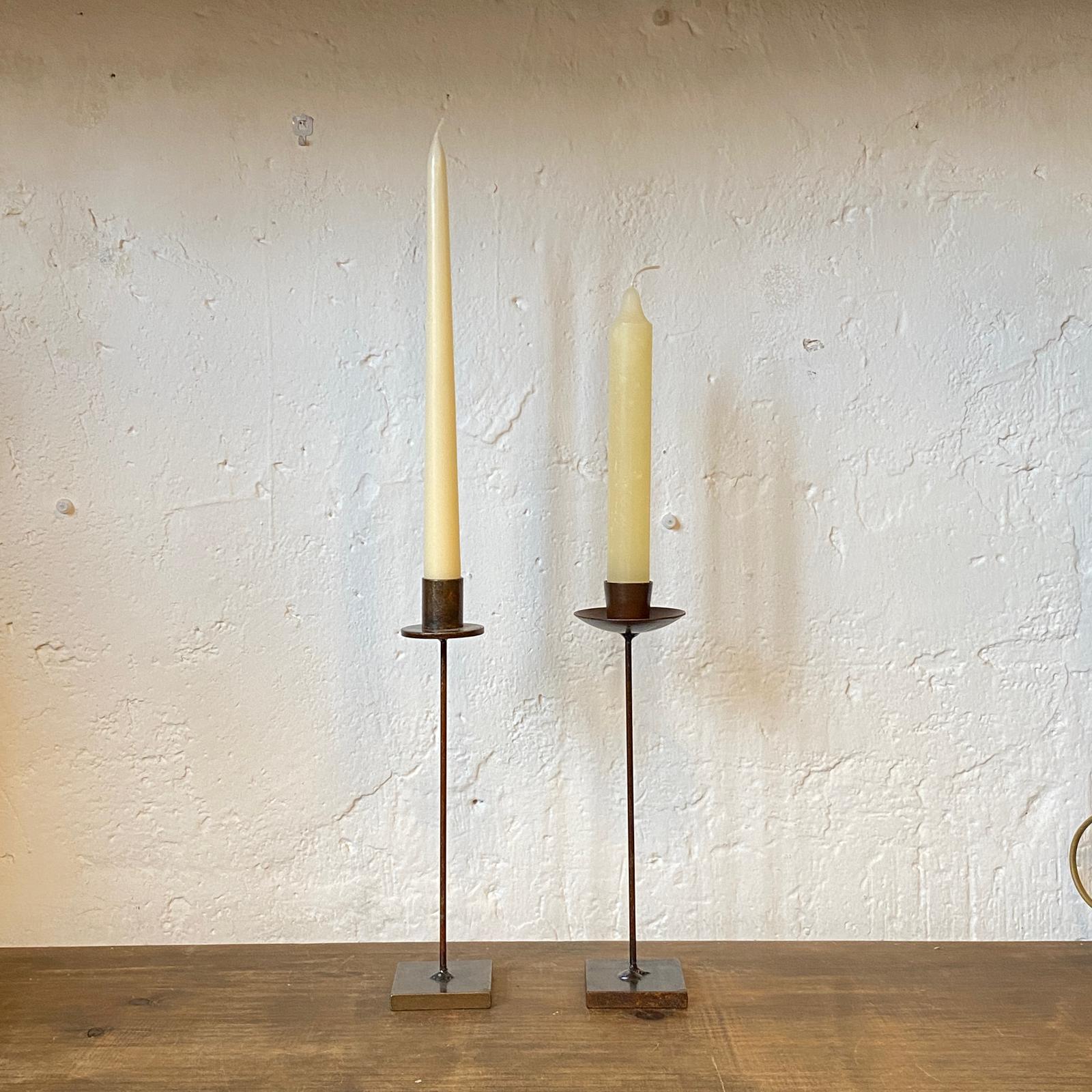 BOUGEOIR EN MÉTAL CERABELLA